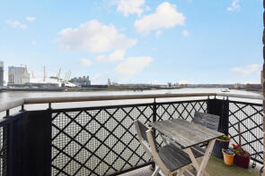 Flat 22, 21 Concordia Wharf, Cold Harbour, London E14 9NU