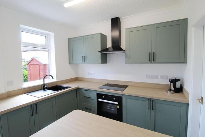 2 bed Semi-Detached for sale Image 7