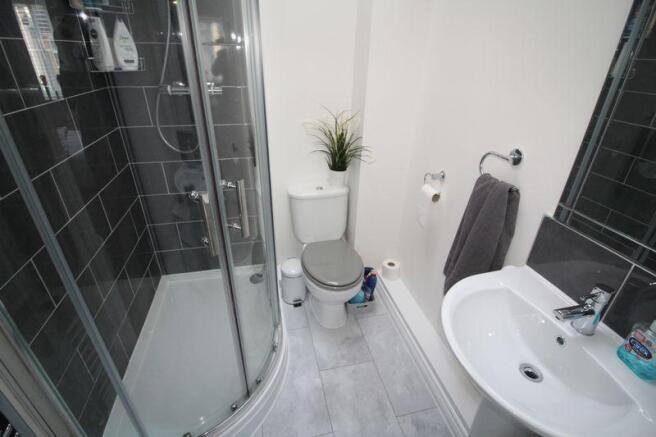 En-Suite Showe...