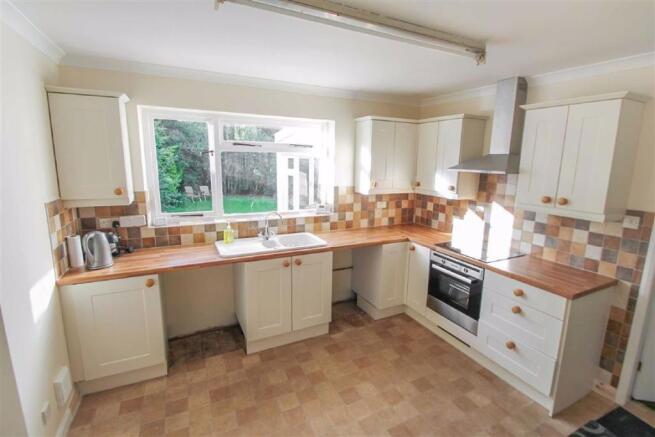 Kitchen / Breakfast Room