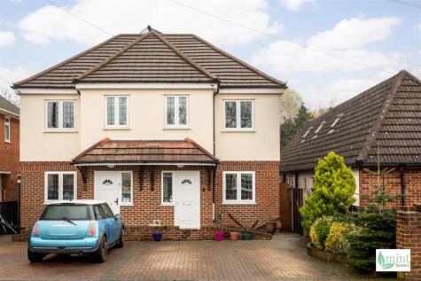 Kings Road, New Haw, Addlestone