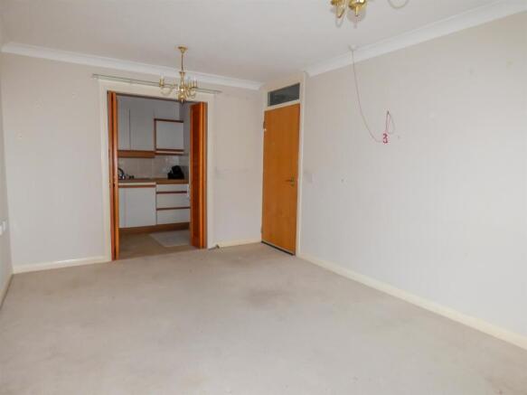 Lounge/Diner through to Kitchen