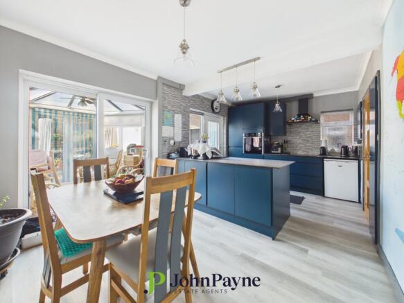 Kitchen/Dining Room