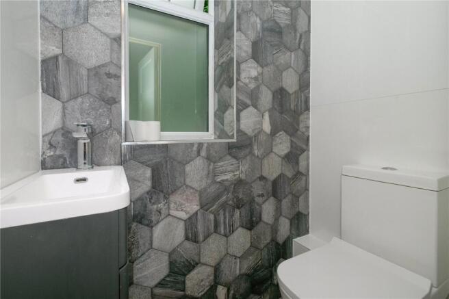 3 bed Semi-Detached for sale Image 9