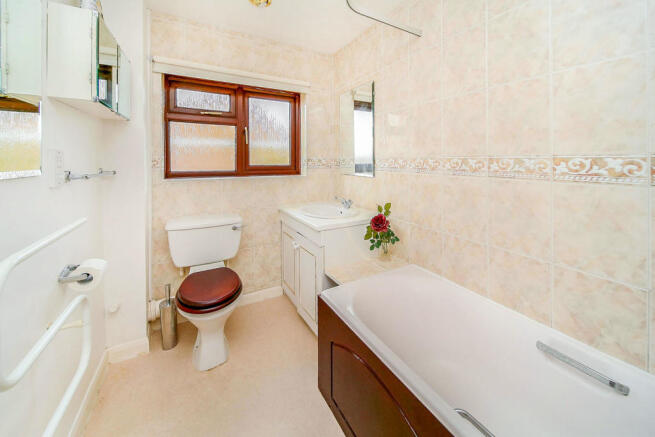 Photo 11