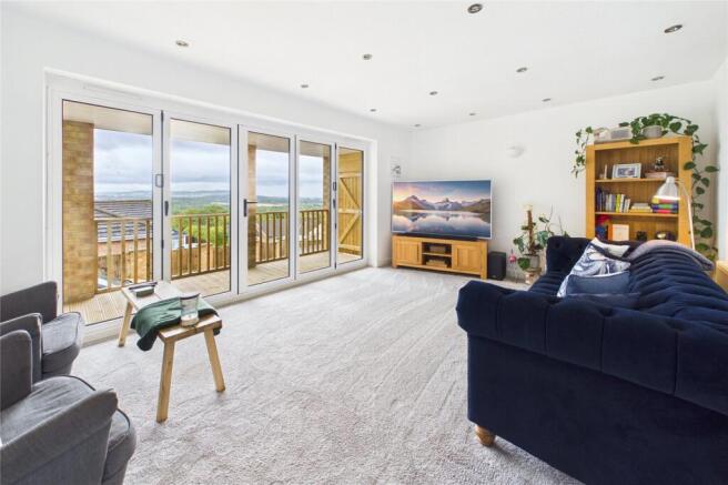 3 bed Detached for sale Image 10
