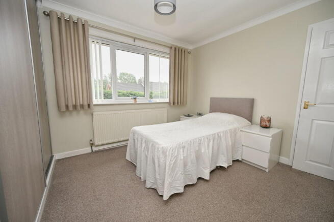 3 bed Semi-Detached Bungalow for sale Image 7