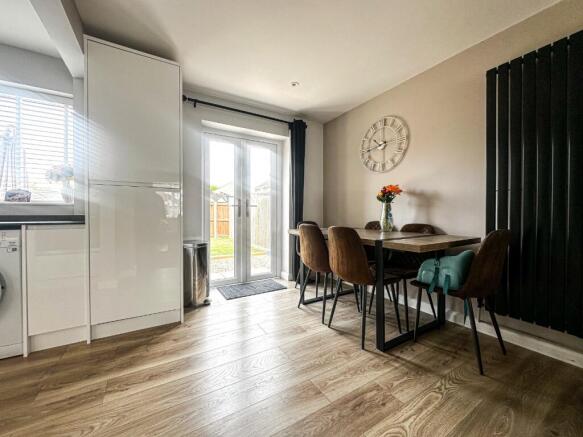 Greatwood Close, Bridgwater, Somerset. photo 4