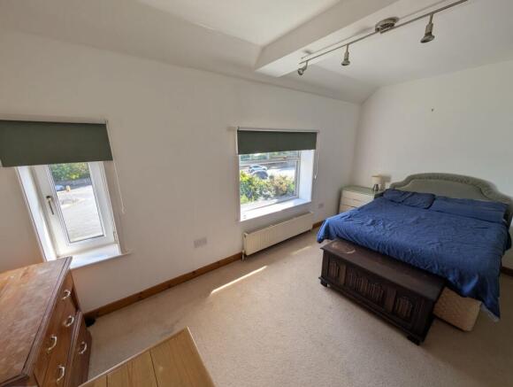 2 bed Town House for sale Image 10
