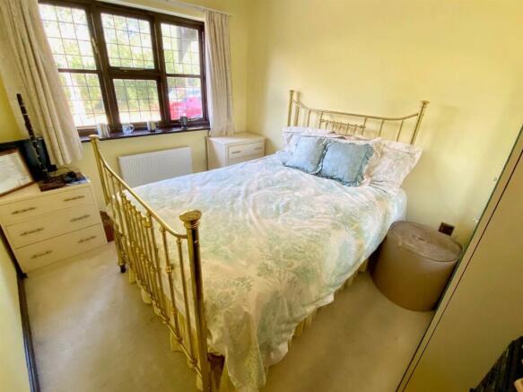 BEDROOM.jpg