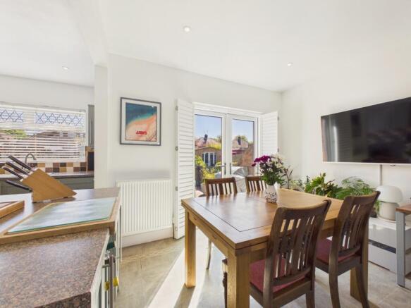 3 bed Semi-Detached for sale Image 6