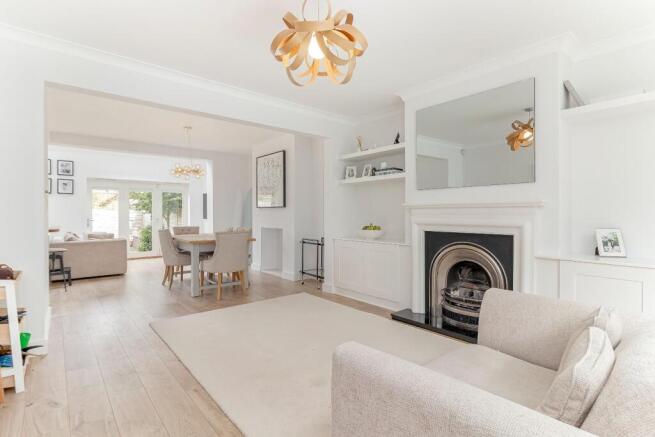 4 bed Detached for sale Image 4