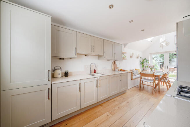 1423518-20-69aed4...