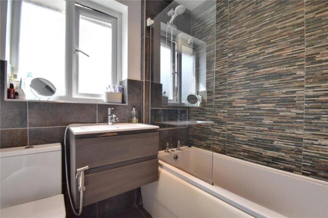 3 bed Semi-Detached for sale Image 10