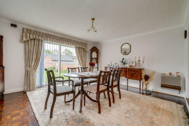 4 bed Detached for sale Image 10