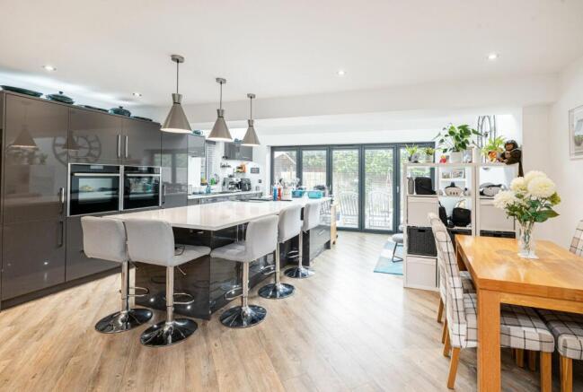 kitchen/Dining/Family