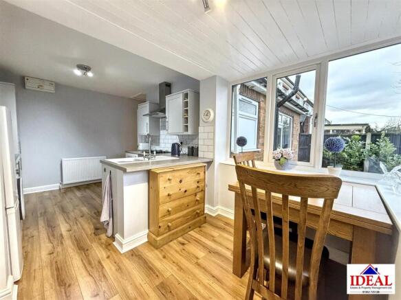 3 bed Detached Bungalow for sale Image 6