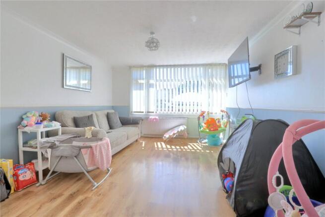 3 bed Terraced for sale Image 4