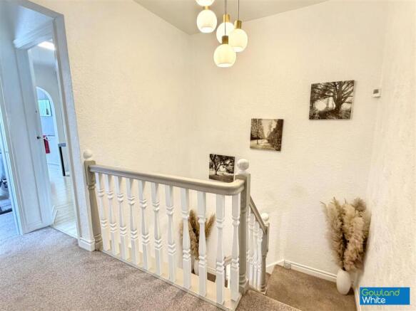 3 bed Semi-Detached for sale Image 11