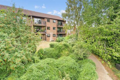 The Mote, Meadow Lane, New Ash Green