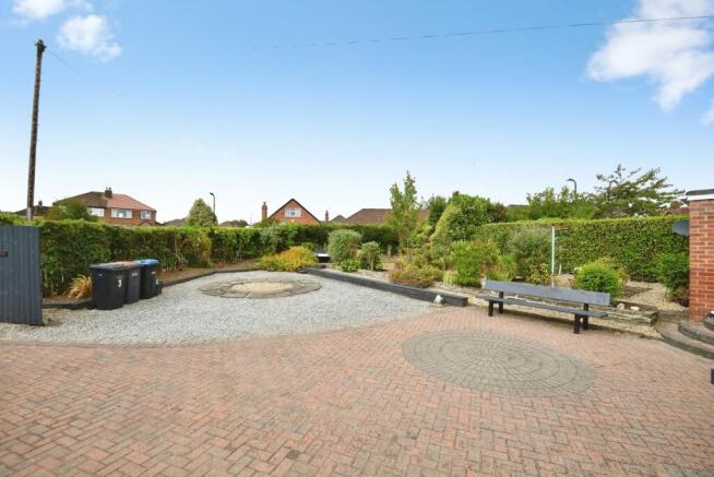 3 bed Bungalow for sale Image 8