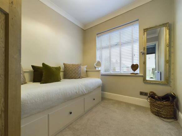 Bedroom: