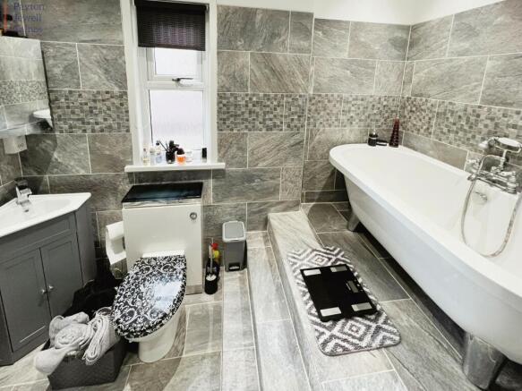 Family bathroom