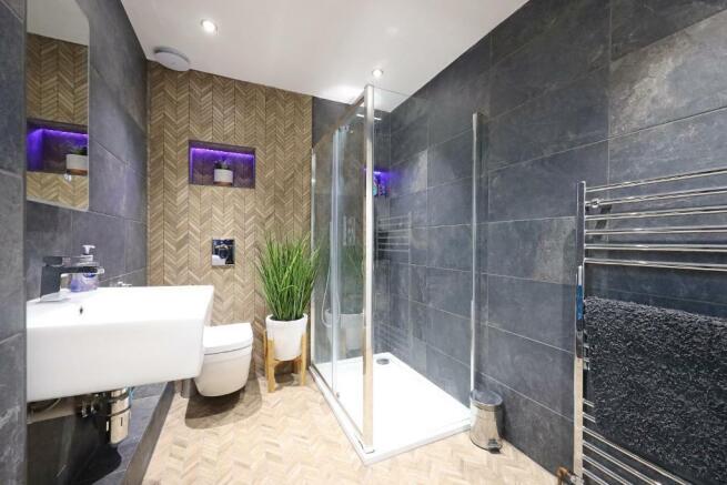 Family Shower Room