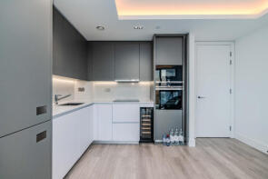 Apartment 221, 1 Carrara Tower, Bollinder Place, London EC1V 2AF