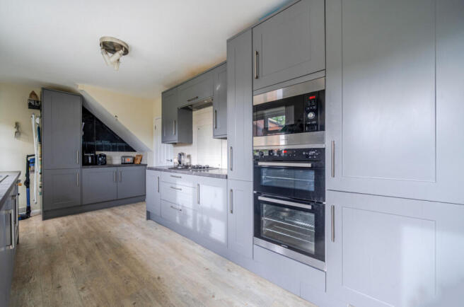 1429480-12-69b3de...