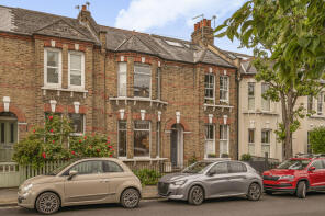 49a, Silvester Road, London SE22 9PB