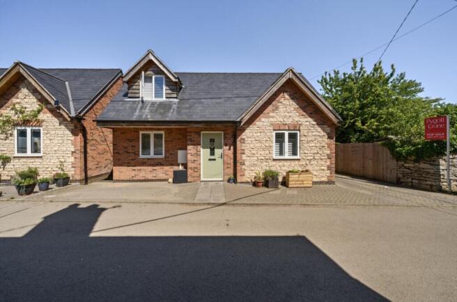 3-682338977386a-1263506-ARW-3