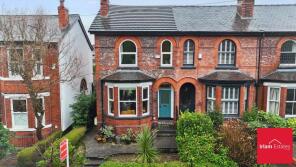 82, Folly Lane, Manchester M27 0DH