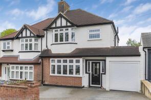 30, Meadowview Road, Bexley DA5 1HP
