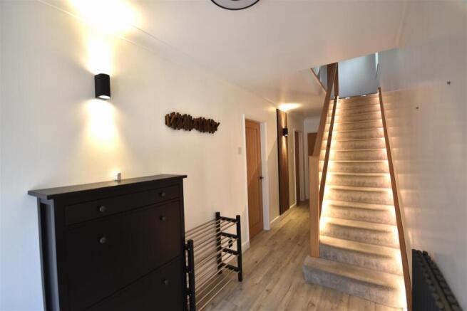 3 bed Detached for sale Image 5