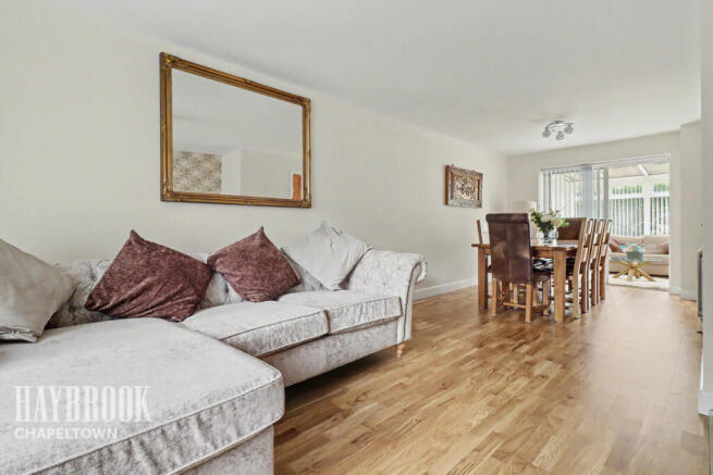 3 bed Detached for sale Image 8