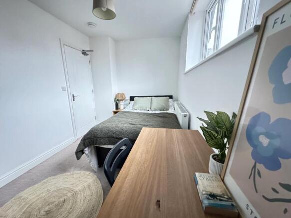 66-monson-street---5-spare-rooms-available-image-11.jpg