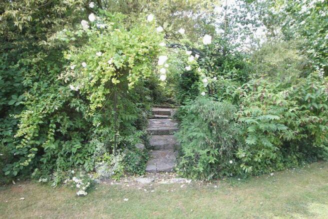 Garden feature