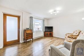 21, Manor Park, Buckingham MK18 1QZ