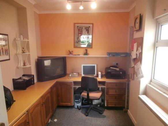 Photo 10