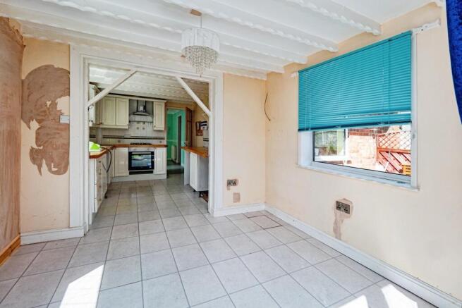 3 bed Semi-Detached Bungalow for sale Image 10