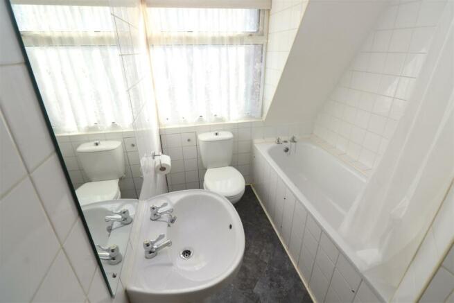 Bathroom / WC