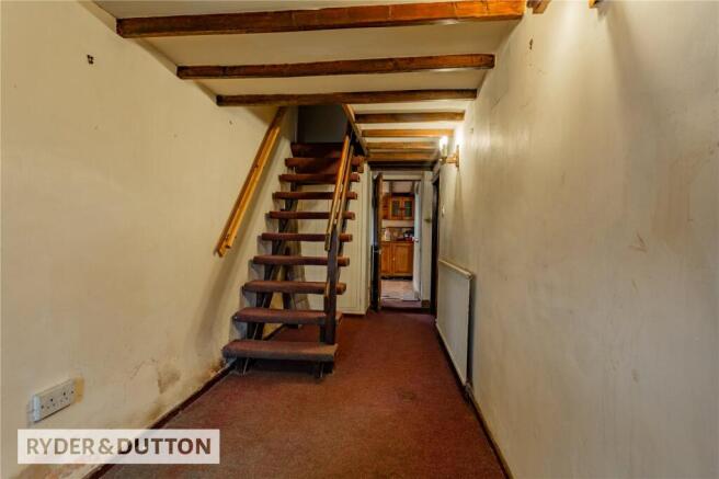 4 bed Detached for sale Image 11