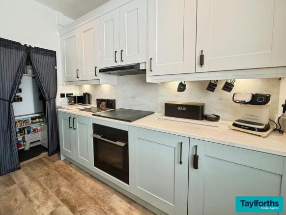 3 bed Terraced for sale Image 4