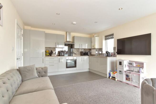 Kitchen/ Living Area