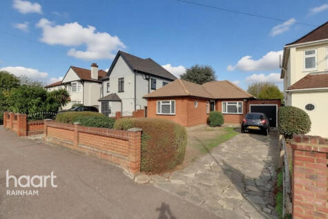 Lambs Lane North, Rainham