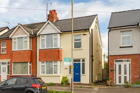 Cirencester Road, Charlton Kings, Cheltenham, GL53 8DE