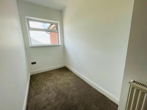 2 bed Semi-Detached for sale Image 9