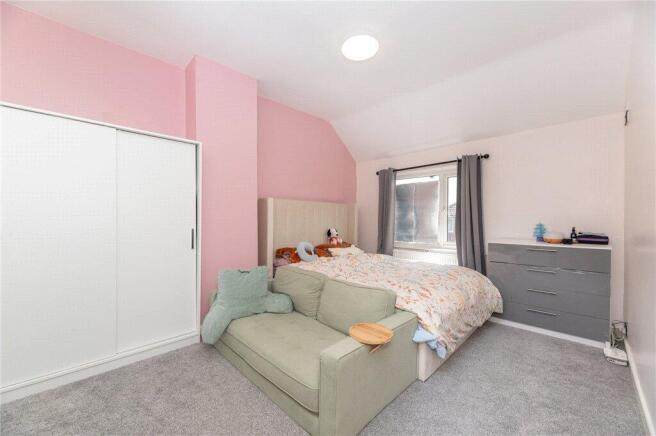 3 bed Terraced for sale Image 11