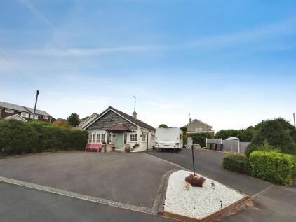 Ferndale Crescent, Kidderminster, DY11